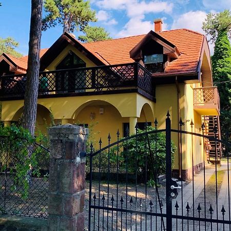 Villa B96 Siófok Eksteriør bilde